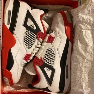 Jordan 4 Fire Red